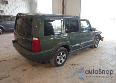 2006 Jeep Commander из США, поврежденный, VIN 1J8HG48K76C332318